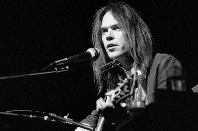 neil-young-1976-u-billboard-1548 | Our English Class